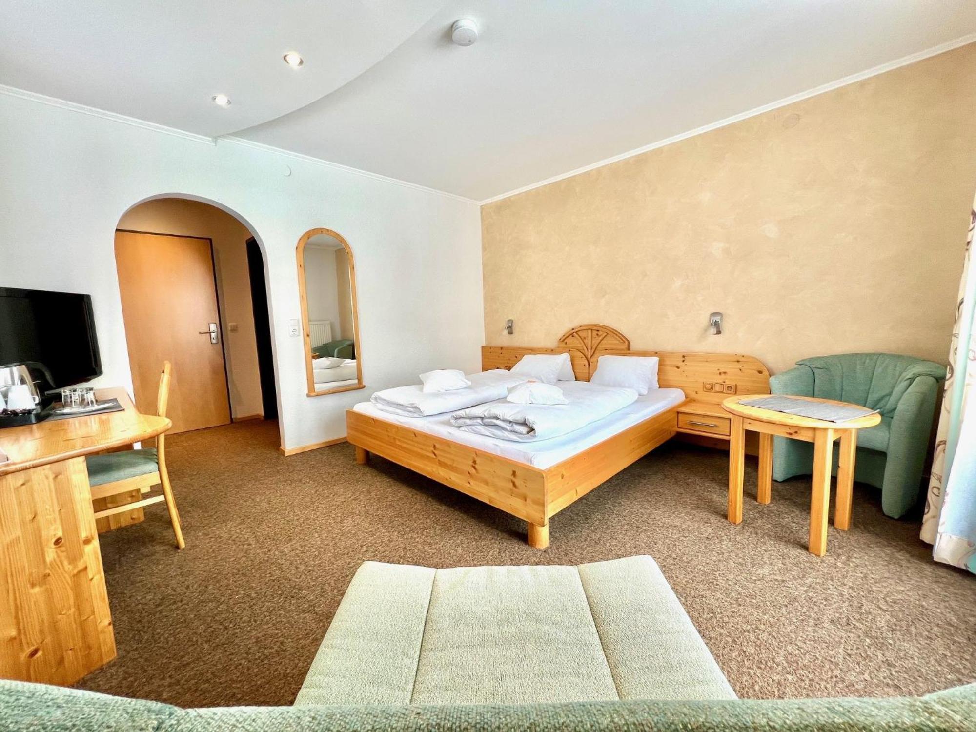 Hotel Garni Burger Санкт-Якоб-ин-Деферегген Экстерьер фото